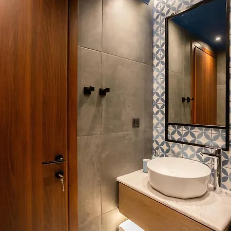 Valaoritou 3 Luxury *