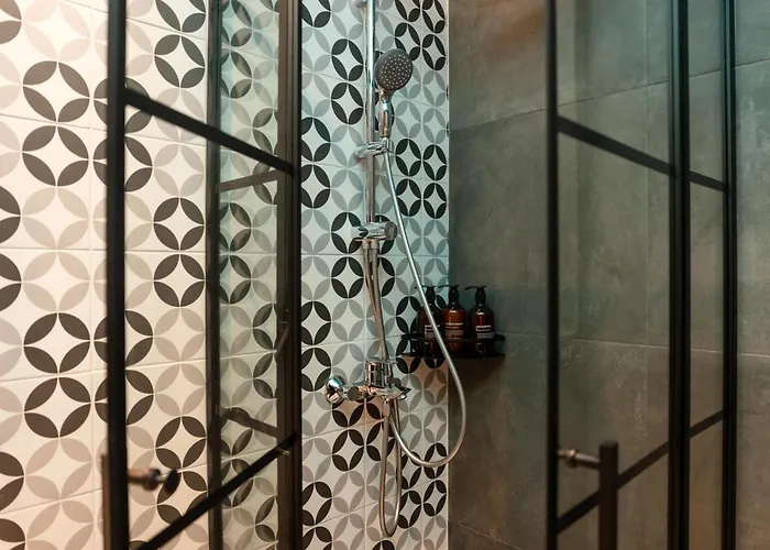 Valaoritou 3 Luxury * Tesalónica