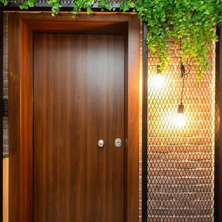 Apartment Valaoritou 3 Luxury
