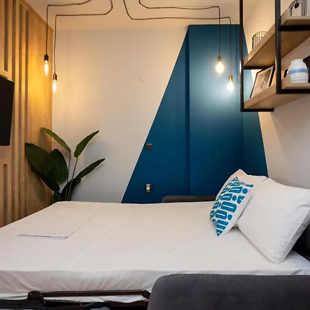 Apartment Valaoritou 3 Luxury