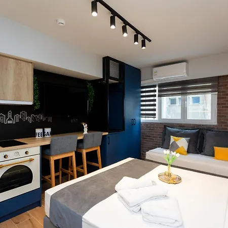 Valaoritou 3 Luxury Apartment